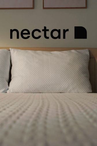 imagen: NECTAR TRI-PILLOW -Cooler, Comfy, Better Sleep! Buy One Get One FREE!